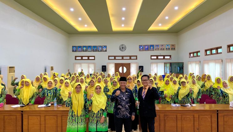 Pelatihan Dirigent dan Cipta Lagu Anak IGRA Kabupaten Sidoarjo, dengan Pemateri Kak Tio Subaktiono, M.Pd.