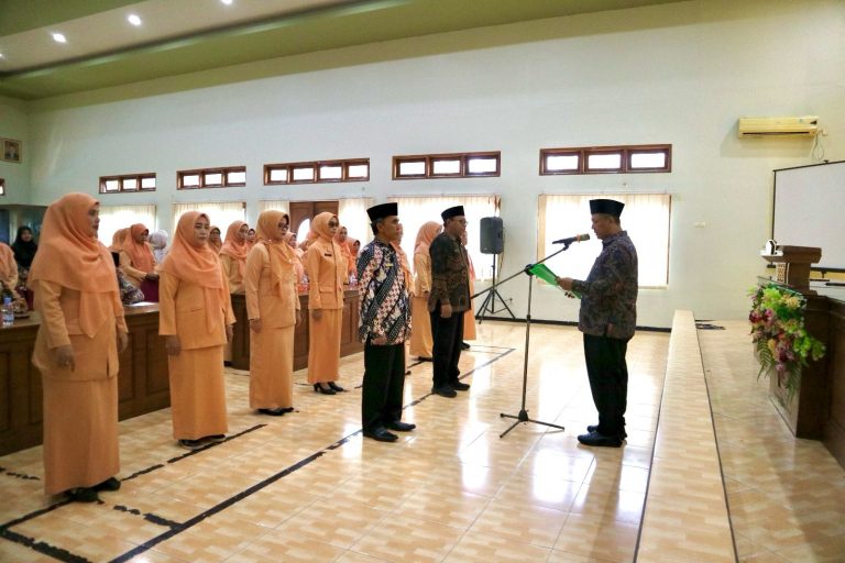 Pengukuhan Pengurus Dharma Wanita Persatuan dan Yayasan Perwanida Kemenag Sidoarjo