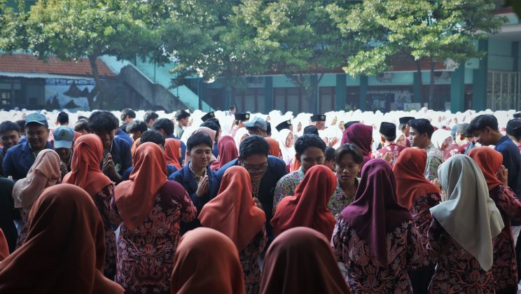 Halal bihalal siswa dan guru di MAN Sidoarjo