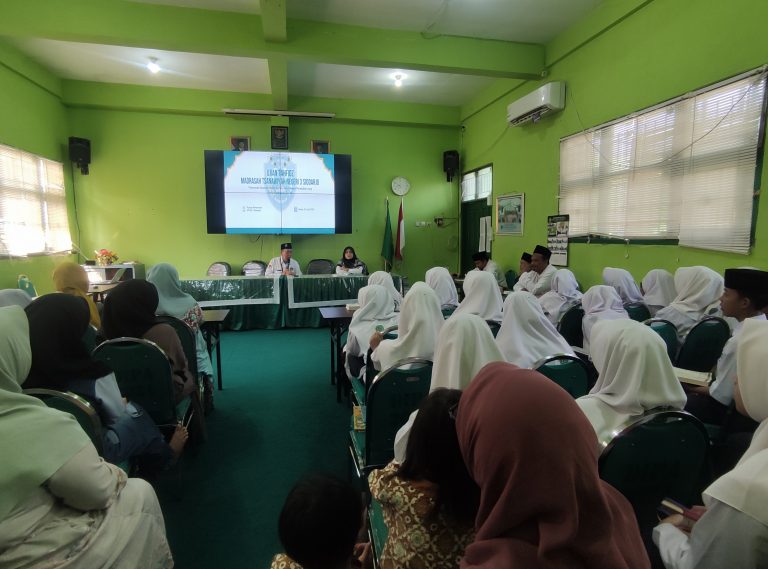 53 Siswa Ikuti Ujian Tahfidz, Orang Tua dan Pembina Hadir Memberikan Dukungan