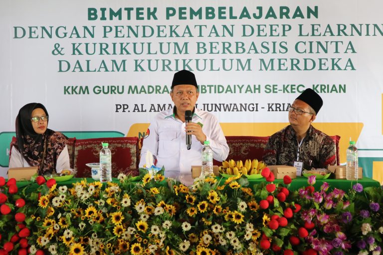 Bimtek Kurikulum Cinta dan Deep Learning: Upaya Meningkatkan Kualitas Pendidikan Madrasah di Krian