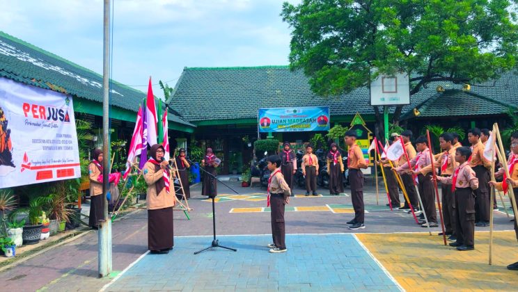 MIN 1 Sidoarjo Bentuk Karakter Unggul dan Tangguh Peserta Didik Melalui Kegiatan PERJUSA
