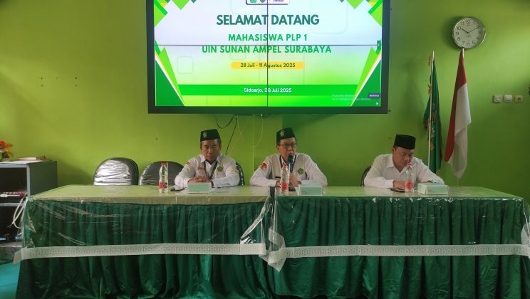 MTsN 3 Sidoarjo Terima 12 Mahasiswa PLP 1 UINSA Surabaya