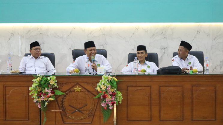 Pencerahan Pengawas oleh Kepala Kantor dan Diseminasi Hasil Bimtek Kurikulum Madrasah
