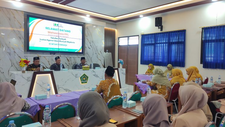 MTs Negeri 3 Sidoarjo Terima 11 Mahasiswa PPL dari IAI Uluwiyah Mojokerto