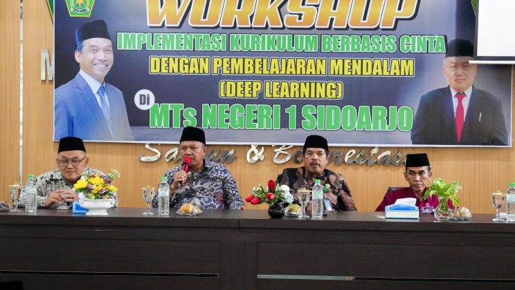 Workshop Deep Learning Berbasis Cinta: Madrasah Menuju Pembelajaran Bermakna dan Humanis