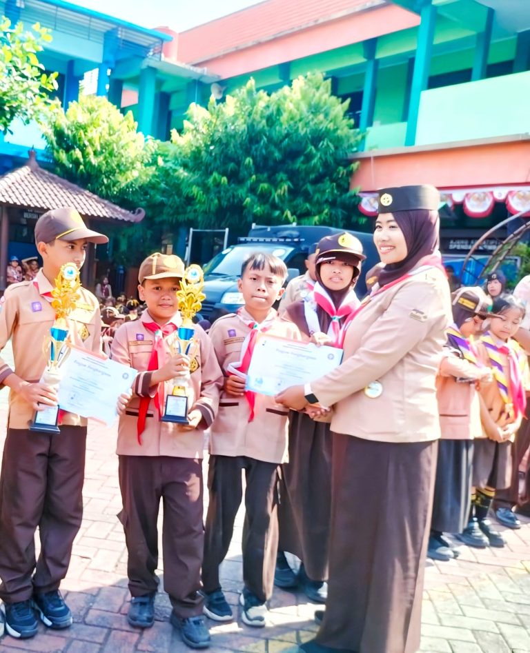 Raih Juara 3 Lomba Menggambar Batik, Peserta Didik MIN 1 Sidoarjo Ukir Prestasi di Pesta Siaga Kwarcab Sidoarjo 2025