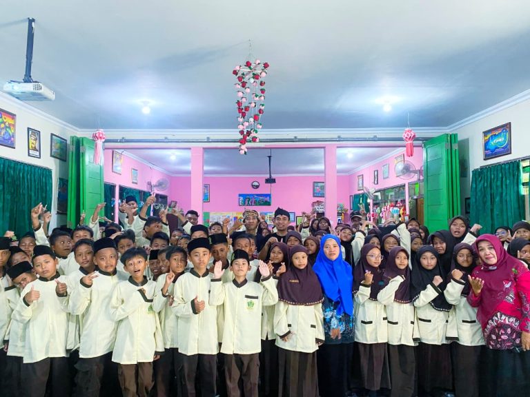 Ludruk Goes To School: MIN 1 Sidoarjo Ajak Peserta Didik Lestarikan Budaya Melalui Seni Tradisional