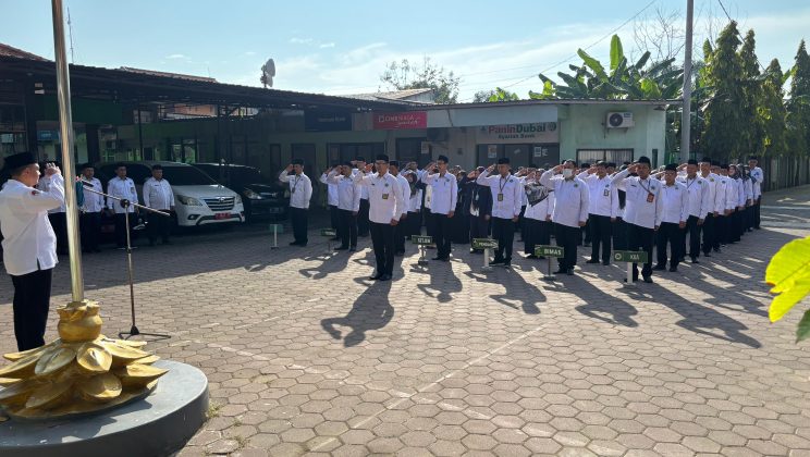 43 ASN Kemenag Sidoarjo Terima Satyalancana Karya Satya