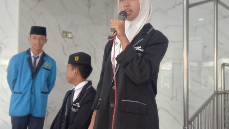 Enam Calon Berebut Kursi Ketua OSIM MTsN 3 Sidoarjo, Kampanye Berlangsung Dua Sesi Penuh Antusiasme