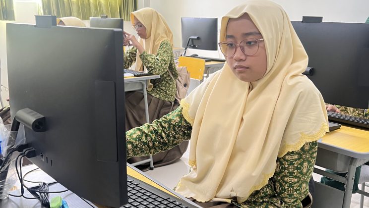 OMI 2025 di MTs Negeri 2 Sidoarjo Terkendala, Fokus Perbaikan Server Menjelang Hari H