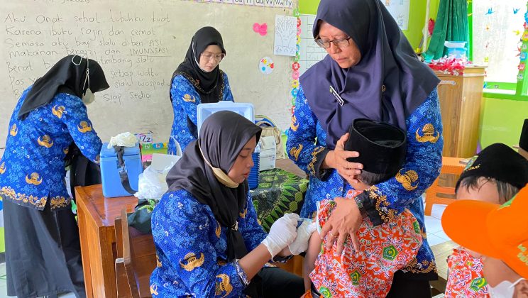 Perkuat Imunitas Generasi Muda, MIN 2 Sidoarjo Gelar Imunisasi HPV dan MR