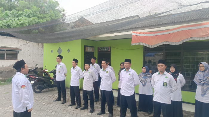 Apel Pagi KUA Krian: Penyuluh Agama Tekankan Integritas dan Jauhi Perkara Syubhat