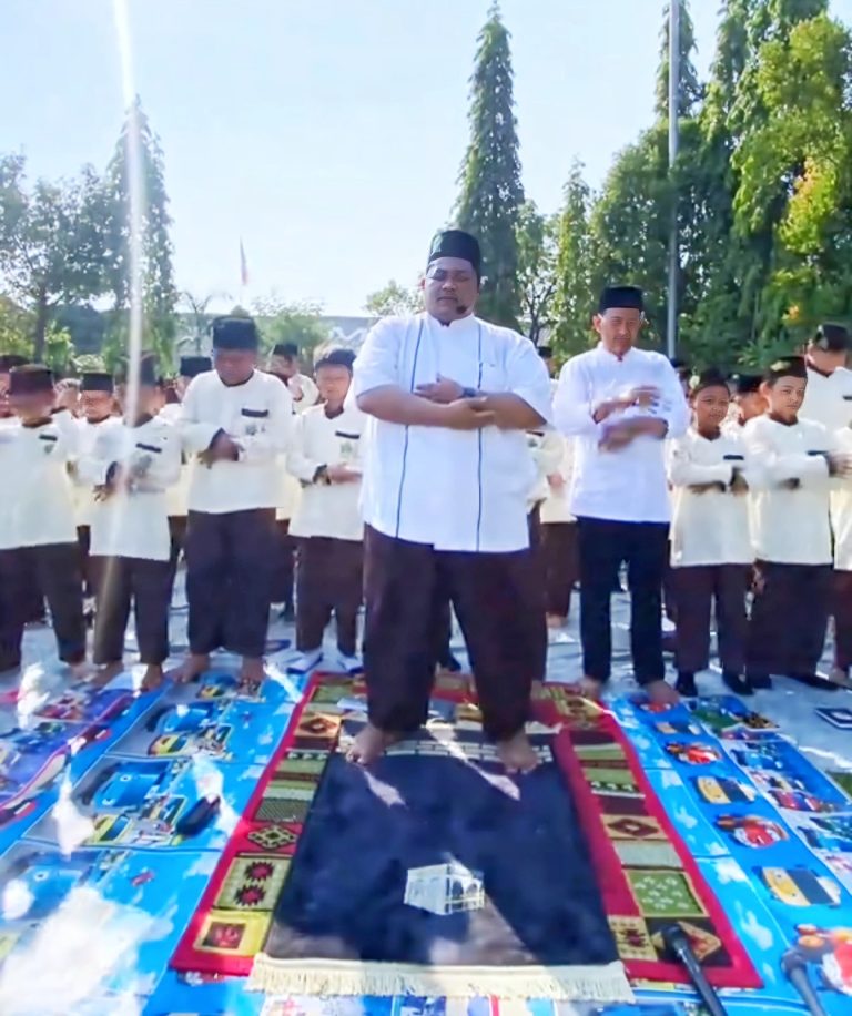 Aksi Solidaritas MIN 1 Sidoarjo: Gelar Sholat Ghaib dan Penggalangan Dana Pasca Tragedi Mushola Ambruk Pondok Pesantren Al Khoziny