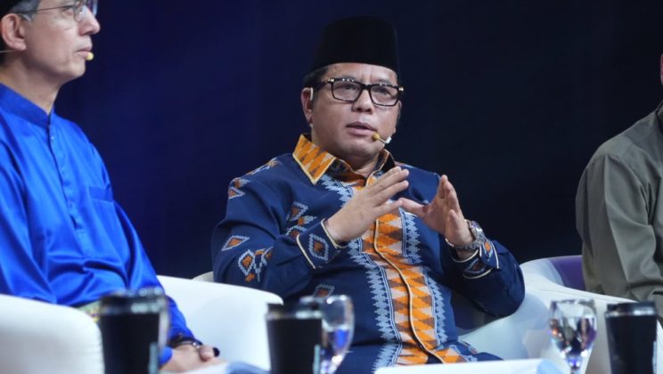 Kemenag Masuk Tiga Besar Kementerian Berkinerja Terbaik Versi IndoStrategi