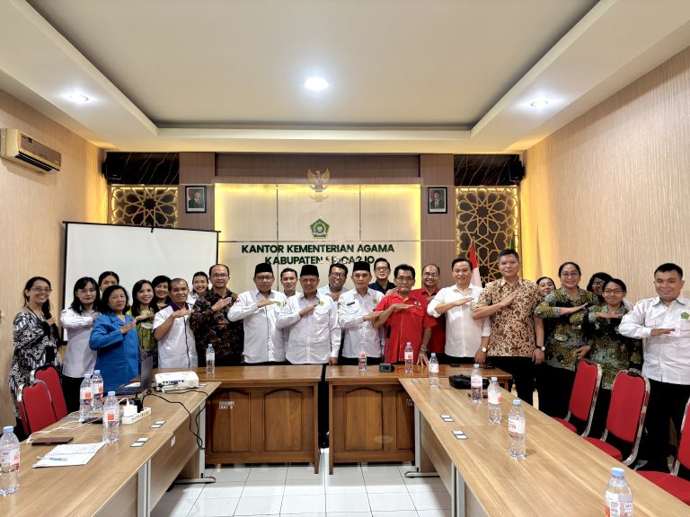 Kepala Kemenag Sidoarjo Tekankan Pentingnya Moderasi Beragama saat Sapa Pemimpin Gereja dan Guru Kristen