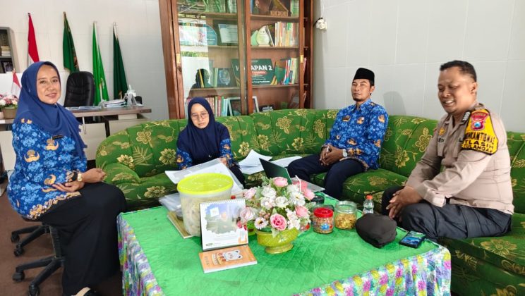 MTsN 4 Sidoarjo Jalin Kerja Sama dengan Kepolisian untuk Wujudkan Keamanan dan Ketertiban Sekolah