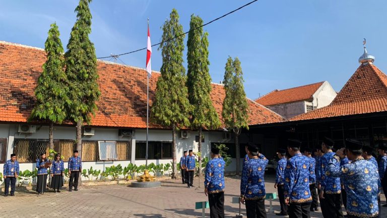 Kantor Kementerian Agama Kabupaten Sidoarjo Menggelar Upacara Peringatan Hari Kesaktian Pancasila