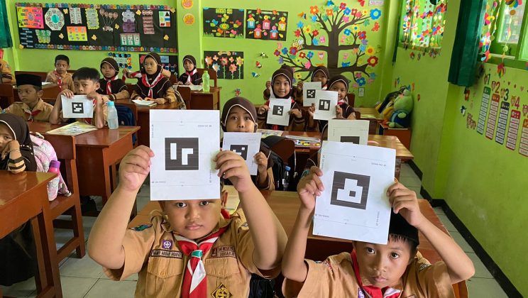 Belajar Tak Lagi Membosankan! Quizizz Hadirkan Suasana Kompetitif di Kelas 2 MIN 2 Sidoarjo