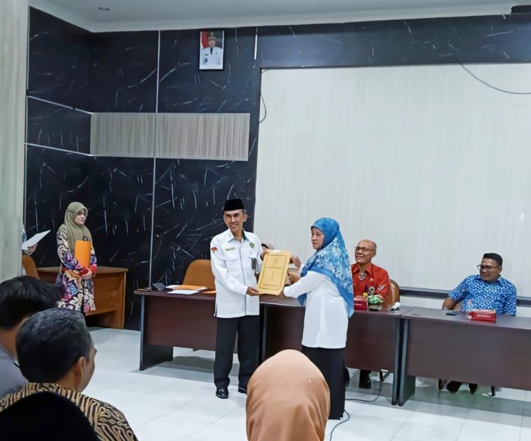 Pemkab Sidoarjo Apresiasi Komitmen Lingkungan Madrasah: MIN 1 Sidoarjo Menyandang Predikat Madrasah Adiwiyata 2025