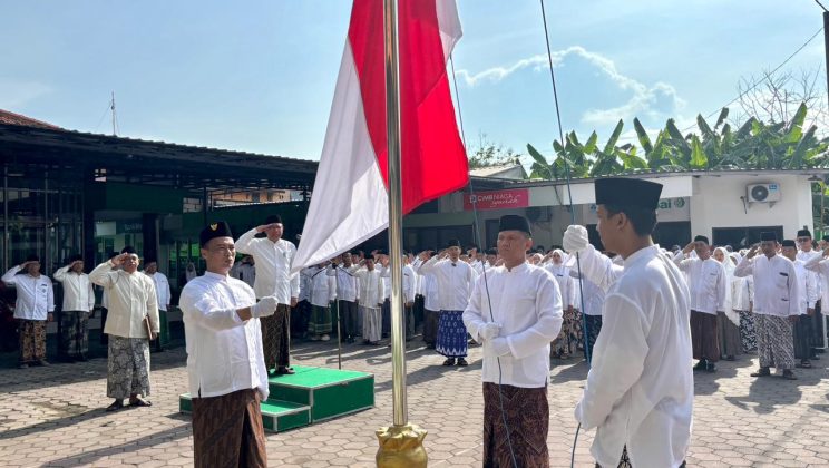 Kemenag Sidoarjo Gelar Upacara Hari Santri 2025 : Tekankan Peran Santri sebagai Penjaga Nilai Kebangsaan