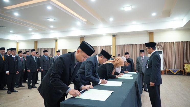 Tiga Pejabat Kemenag Sidoarjo Resmi Dilantik dalam Pelantikan Pejabat Fungsional Se-Jatim