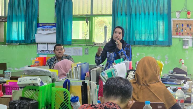 Menyongsong Masa Depan Gemilang : Motivasi, Evaluasi Bulanan dan Strategi MTsN 4 Sidoarjo