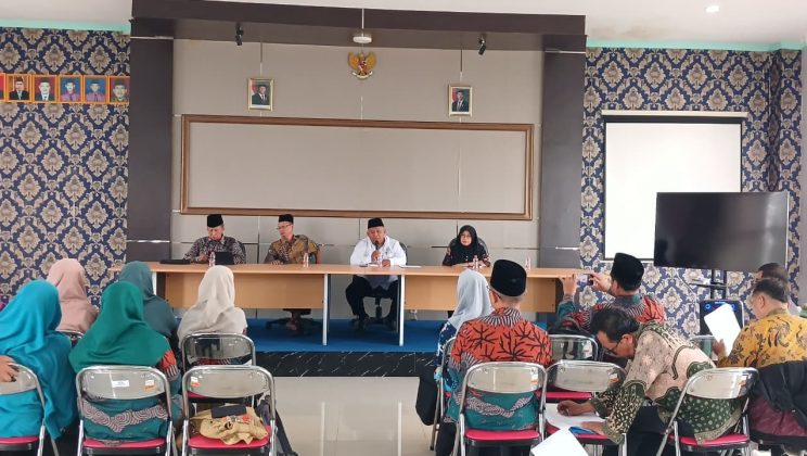 Seksi PAIS Gelar Pembinaan bagi Guru DPK dan Penyusunan SKP Tahun 2025