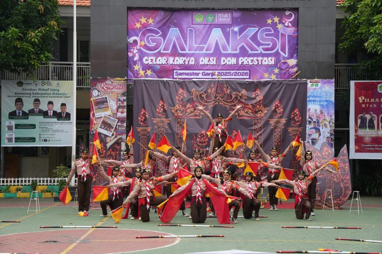 Apel Galaksi Gelar Karya Aksi dan Prestasi Menutup Kegiatan Semester Ganjil di MTsN 1 Sidoarjo