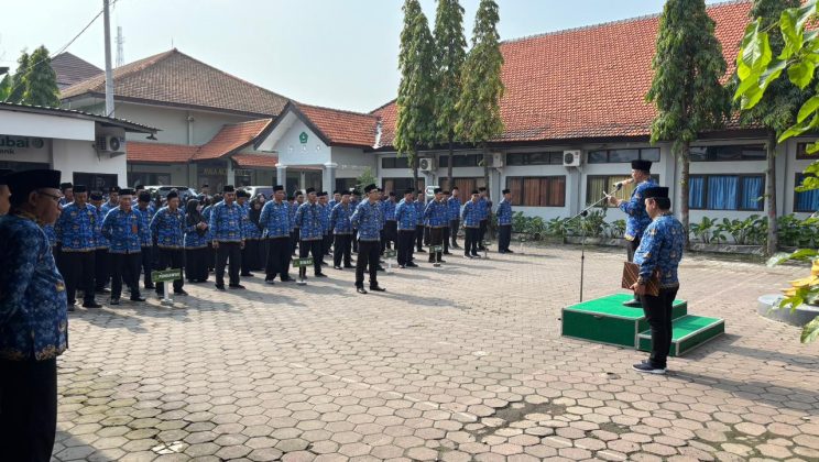 Upacara HUT Ke-54 KORPRI, Kemenag Sidoarjo Tekankan ASN Profesional dan Berintegritas