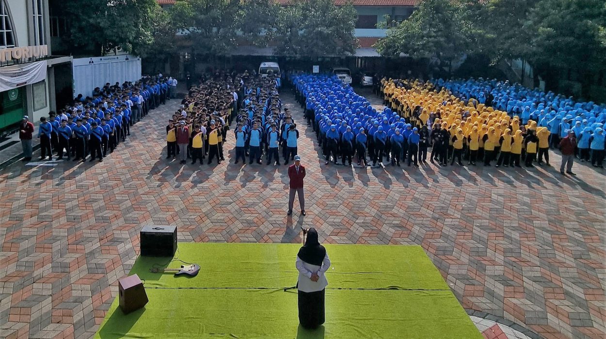 Pembukaan POM oleh Waka Kesiswaan MAN Sidoarjo