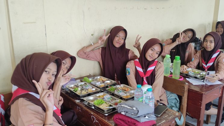 Layanan MBG MTsN 3 Sidoarjo Tetap Aktif di Tengah Kesibukan SAS, Siswa Merasa Terbantu