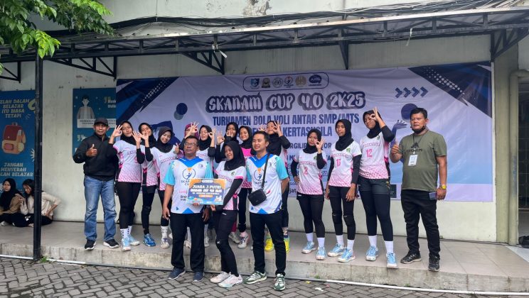 Tim Voli Putri MTsN 4 Sidoarjo Raih Juara 3 pada Turnamen Skanam Cup 4.0 2025
