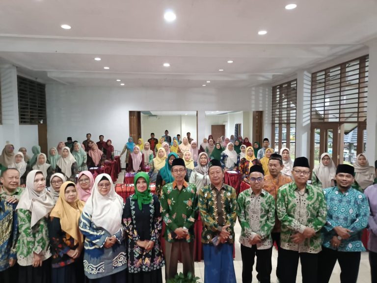 Workshop Peningkatan Mutu Pengelolaan Pembelajaran KKM MI Kecamatan Wonoayu