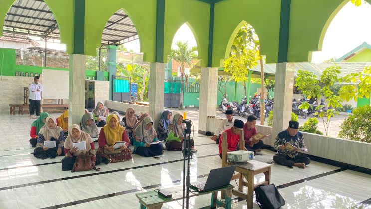 Menggema Bersama Al-Qur’an, MIN 2 Sidoarjo Ikuti Khotmil Qur’an Serentak HAB Kemenag ke-80