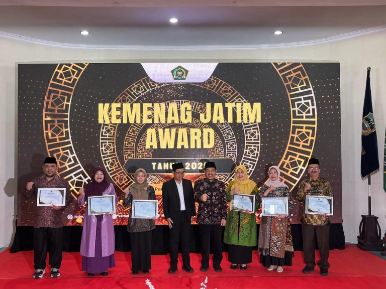 Kemenag Sidoarjo Torehkan Prestasi pada Kemenag Jatim Award 2025