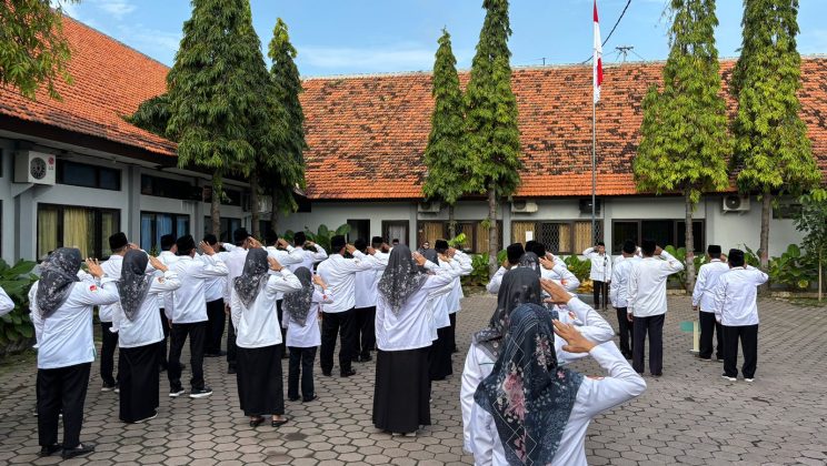 Apel Senin Pagi, Kasi Pendidikan Madrasah Sampaikan Penguatan Madrasah Inklusi dan Bantuan Rehabilitasi