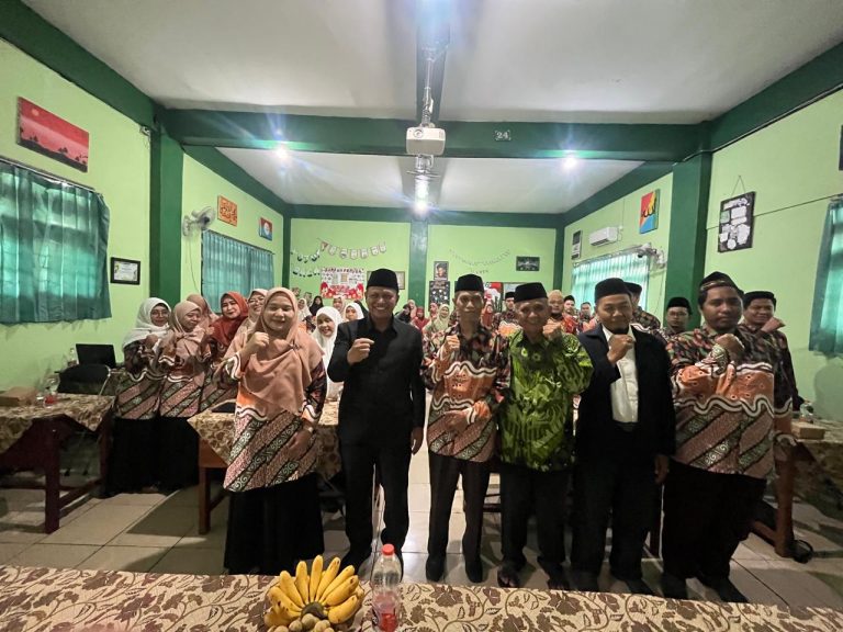 Pelatihan Implementasi KMA 1503 dan Penyusunan Soal Berstandar Tes Kompetensi Akademik (TKA) KKM 2 Waru