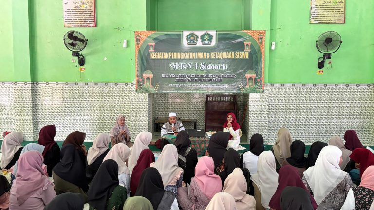 Penutupan Pesantren Ramadhan MTsN 4 Sidoarjo dengan Khotmil Qur’an Bersama