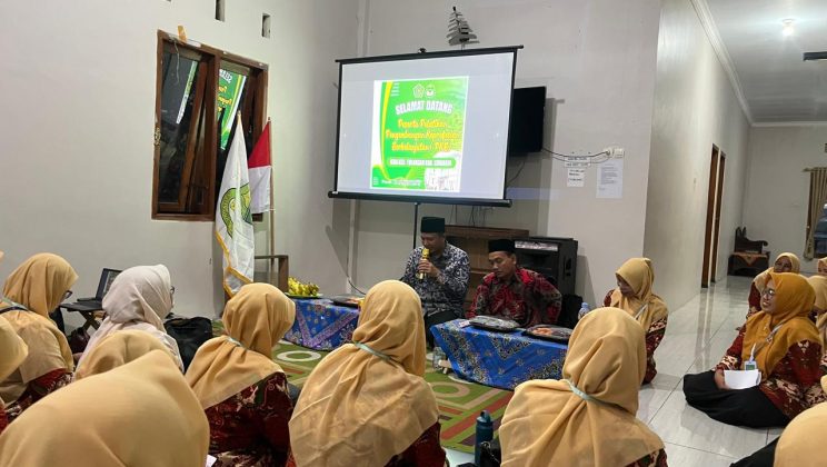 Tingkatkan Kualitas Digital dan Karakter, Kepala RA se-Kecamatan Tulangan Gelar PKB di Pacet