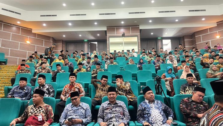 Kepala Kantor Hadiri Seminar Nasional : Peningkatan Tata Kelola dan Kesejahteraan Guru Madrasah