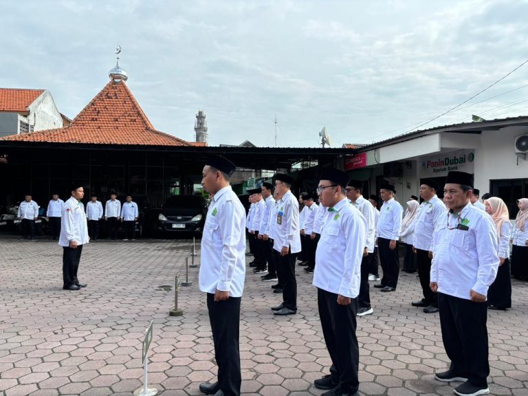 Kasi PAIS Paparkan Prestasi Pendidikan Sidoarjo dan Filosofi Pacul Saat Apel Pagi
