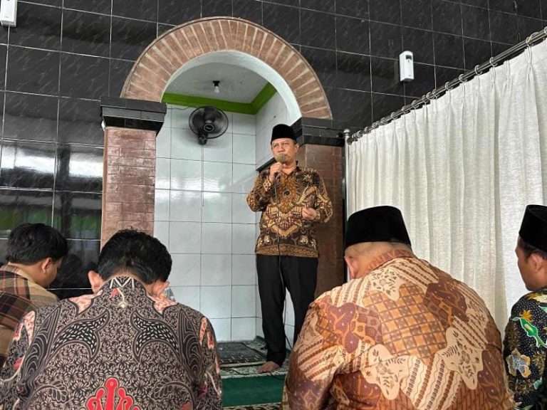 Kepala Kemenag Sidoarjo Tekankan Ketertiban Ibadah Ramadhan dalam Kultum Usai Shalat Dhuhur