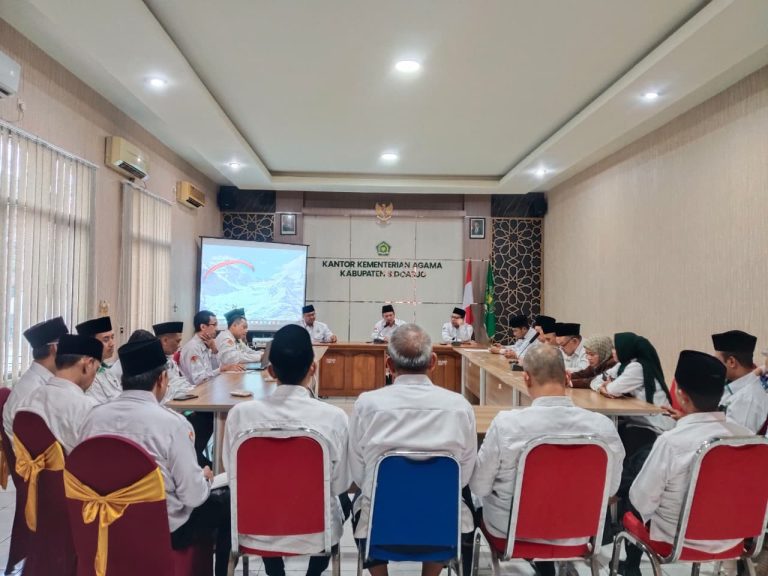 Tindak Lanjuti Kick Off Agenda Ramadan Zakat dan Wakaf, Kemenag Sidoarjo Gelar Rapat Koordinasi