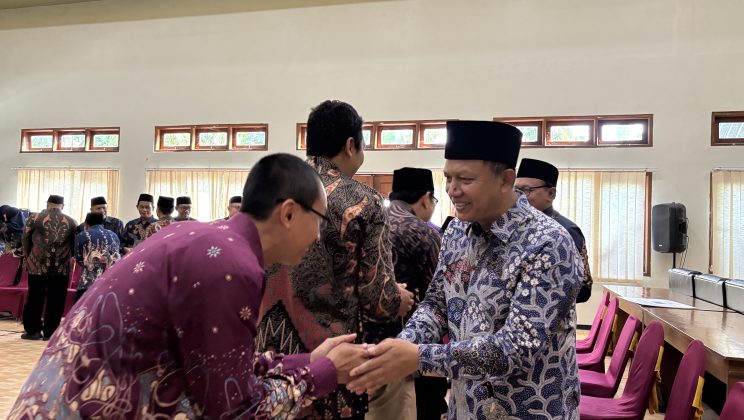 ASN Kemenag Sidoarjo Kembali Beraktivitas Pasca Libur Lebaran, Awali dengan Halalbihalal