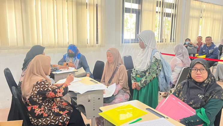 Jadi Madrasah Favorit, Ratusan Calon Siswa Berebut Kursi Jalur Prestasi di MTs Negeri 1 Sidoarjo