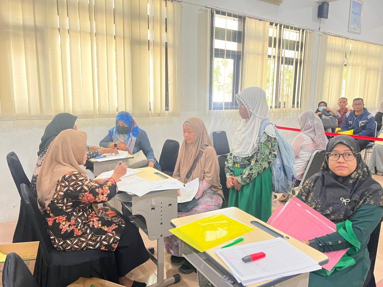 Jadi Madrasah Favorit, Ratusan Calon Siswa Berebut Kursi Jalur Prestasi di MTs Negeri 1 Sidoarjo
