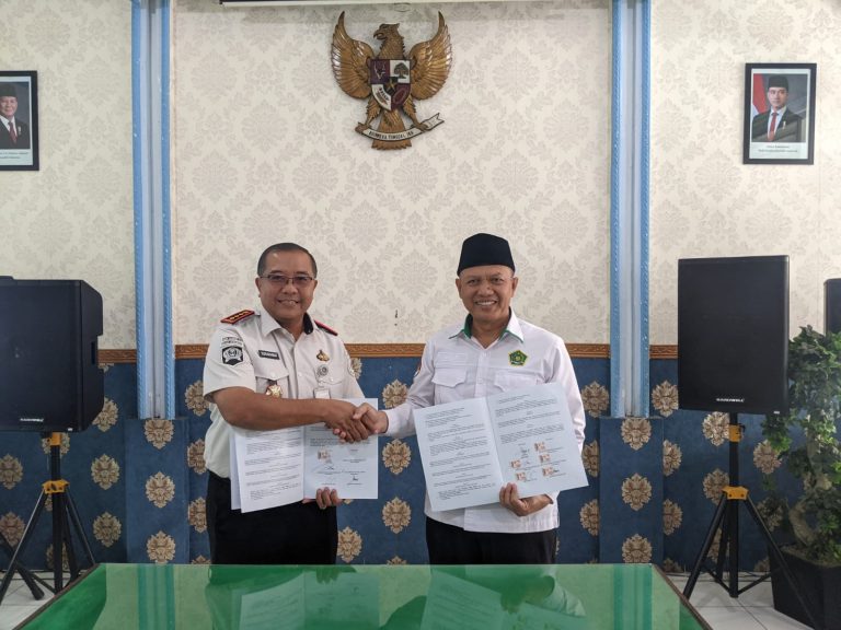 Kemenag Sidoarjo dan Bapas Kelas I Surabaya Teken MoU Pelayanan Griya Abhipraya