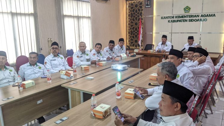Kepala Kankemenag Sidoarjo Beri Penguatan Kinerja Kepala KUA Sambut Sasaran Kerja Tahun 2026