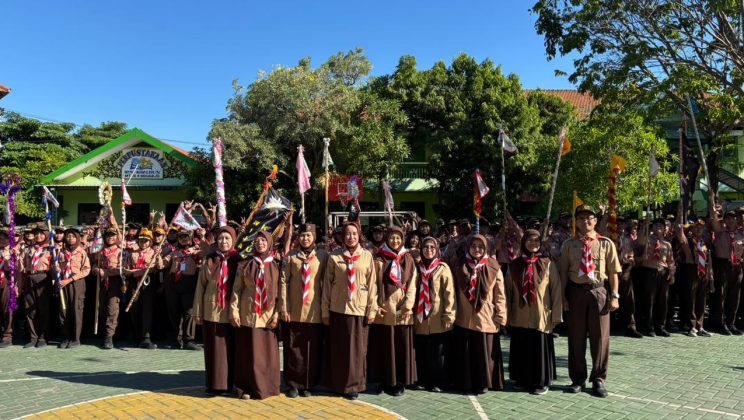 Tingkatkan Kemandirian dan Kedisiplinan, MTsN 4 Sidoarjo Gelar LT 1 Pramuka Penggalang Kelas 8